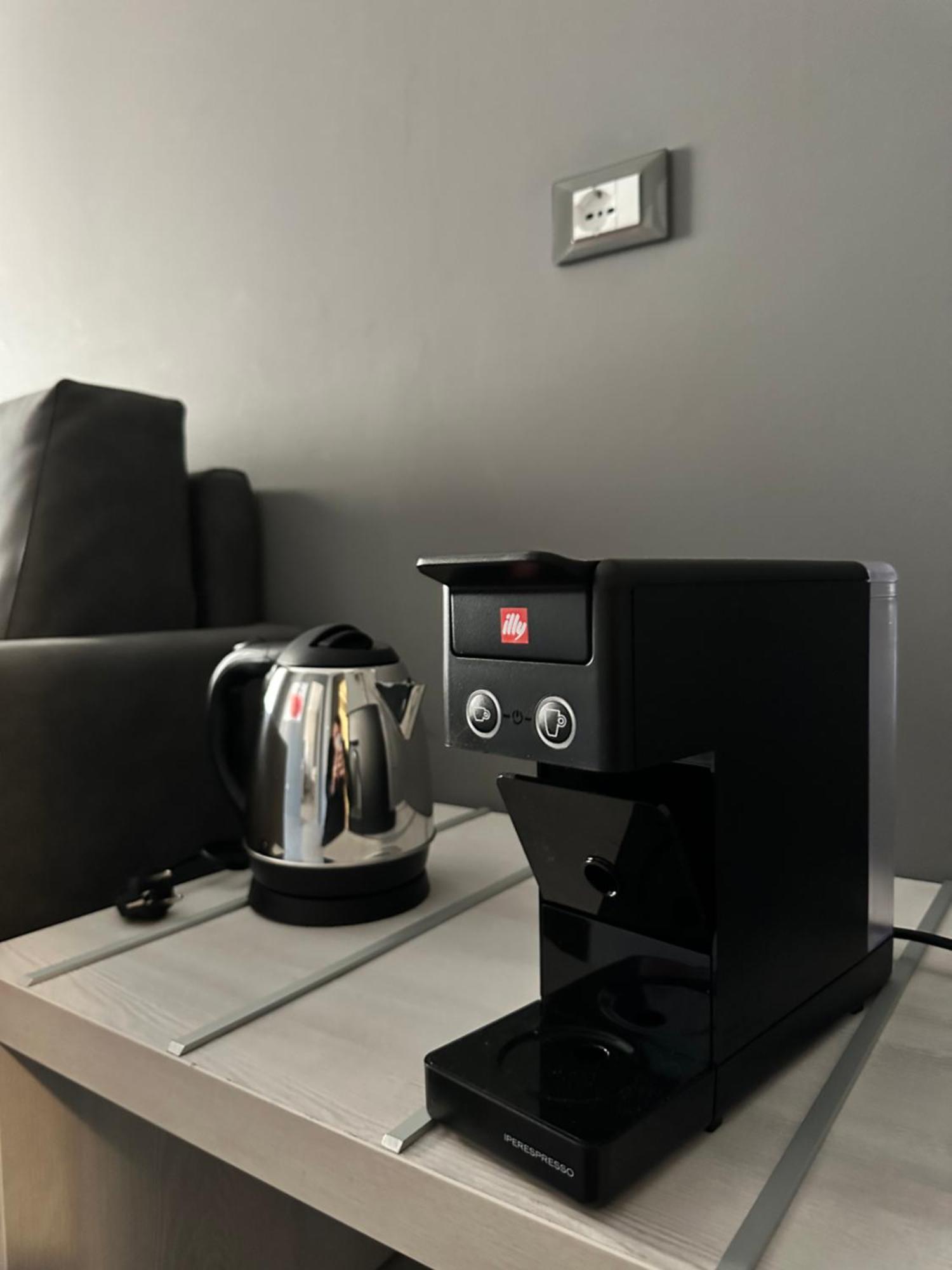 Prima Fila Premium Guest House サンレモ エクステリア 写真